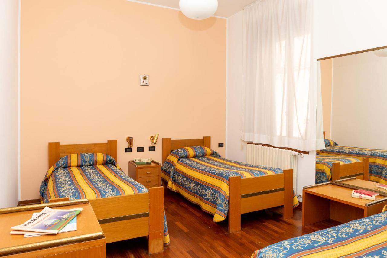Albergo Sacro Monte Βαρέζε Εξωτερικό φωτογραφία