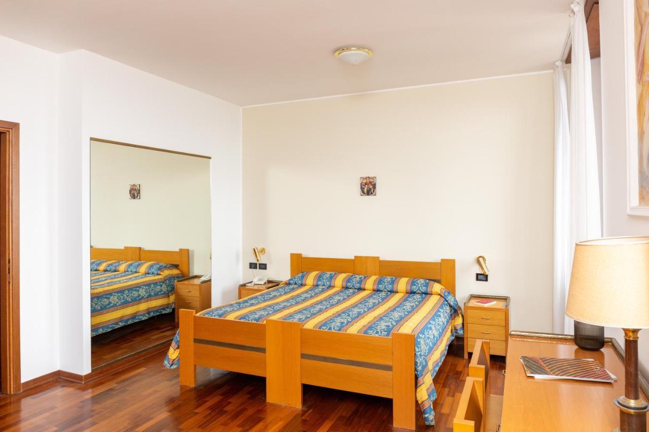 Albergo Sacro Monte Βαρέζε Εξωτερικό φωτογραφία